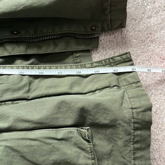 Tommy Hilfiger Army green jacket - Picture 7 of 8